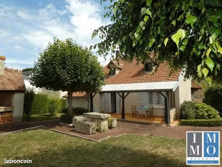 maison 5 pièces 150 m²