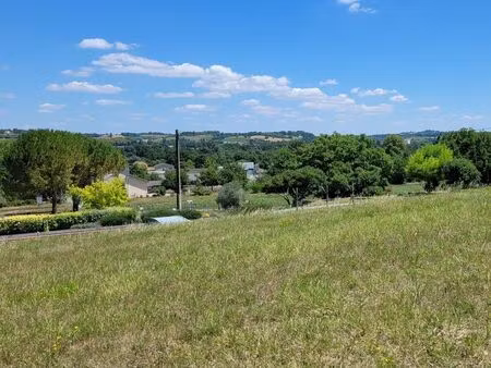 terrain constructible viabilisé 2497m²
