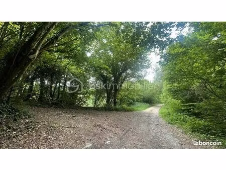 terrain 1 900 m² ully saint georges