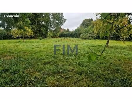 terrain 2260 m² formerie