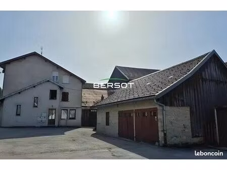 appartement 6 pièces 268 m²