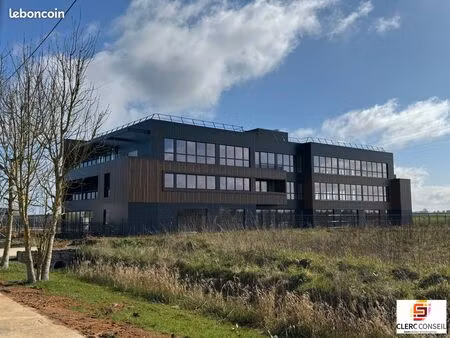 bureaux 112 m² saint-martin-du-vivier