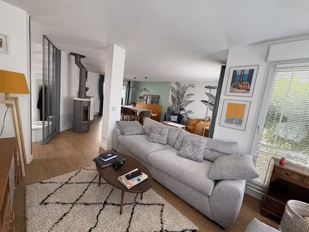 location maison 6 pièces 120 m² à villiers-le-bâcle (91190)  1 950 €