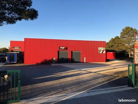 entrepôt 470 m² signes