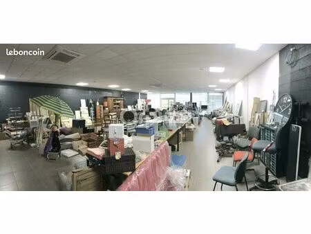 local commercial 190 m²