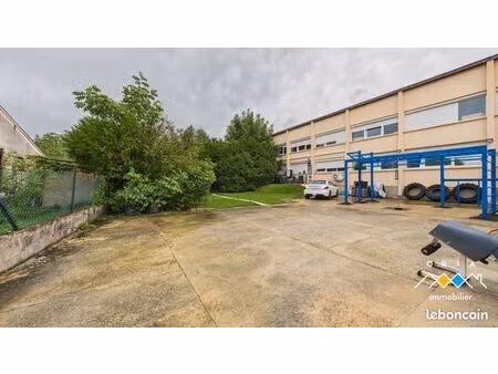 immeuble 17 pièces 612 m²