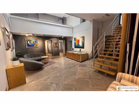 local 255 m² pont aven