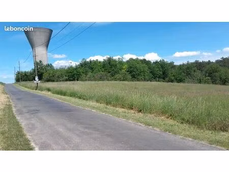 terrain à bâtir à auxy / buthiers ( 77  proche 45 )