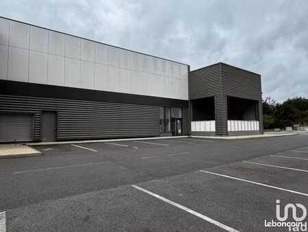 boutique 180 m² villabé