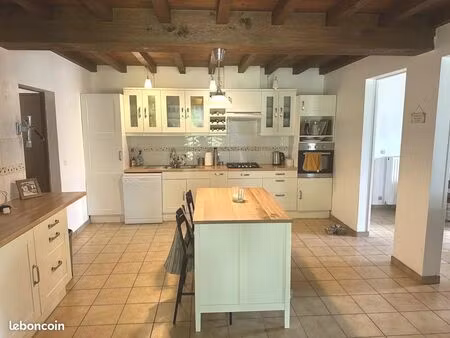 propriété 6 pièces 169 m²