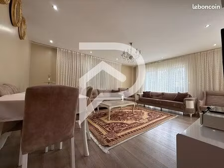 immeuble 12 pièces 330 m²