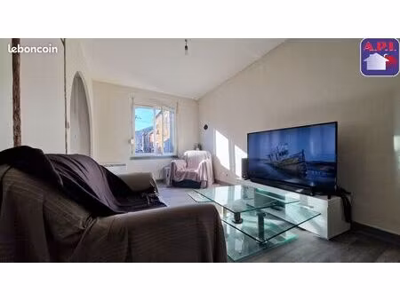 immeuble 160 m² montrejeau