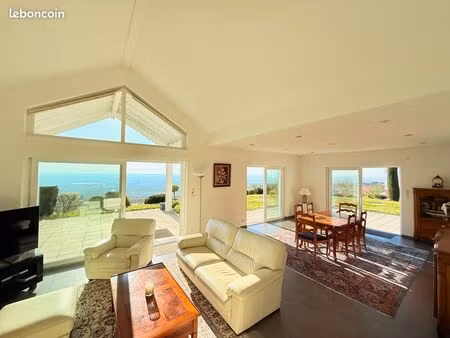 villa d’exception avec vue imprenable husseren-les-châteaux