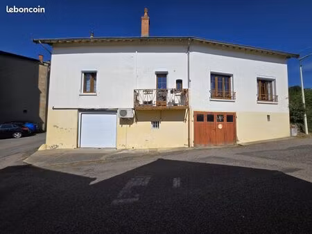 maison 1 pièce 80 m²