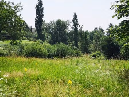 terrain 825 m² chonas l amballan