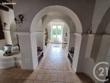 maison 5 pièces 178 m²