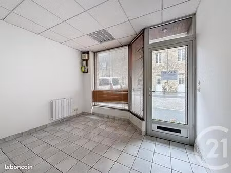 local commercial - face médiathèque