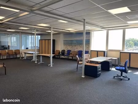 bureaux 296 m²