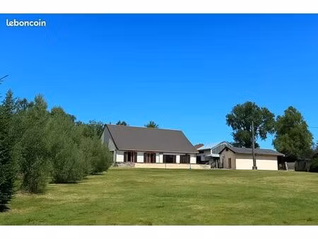 maison 8 pièces 201 m²