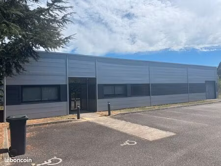 local industriel / bureaux