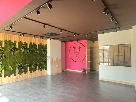 local commercial 92 m² saint junien