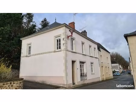 maison de 111m2 + double garage et jardin