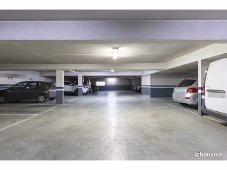 parking versailles