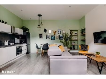 appartement t2 meublé  au mois (max 3 mois) - 2 personnes - 50m2 - parking privé - (haute-