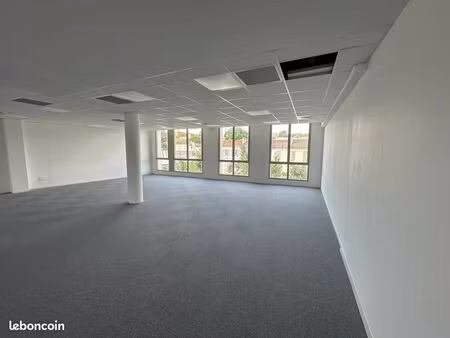 bureaux 399 m² angoulême
