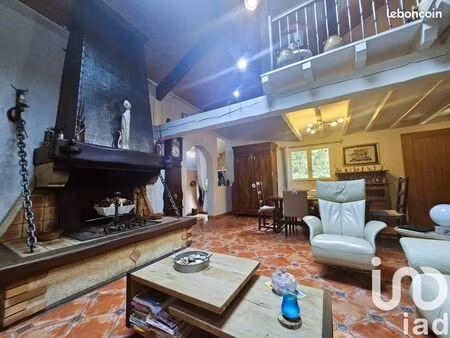 propriété 9 pièces 263 m²