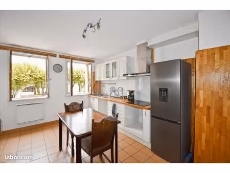 immeuble 150 m² negrepelisse