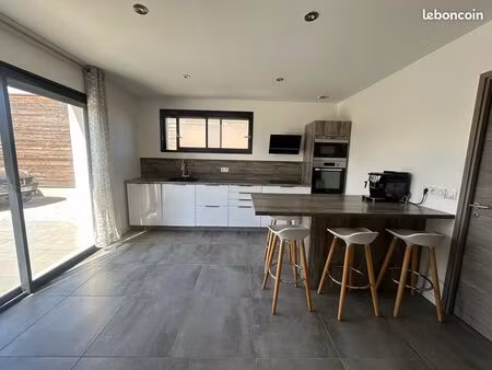 villa 6 pièces 166 m²