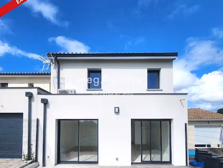 vente maison 5 pièces 117 m² à tauriac (33710)  224 000 €