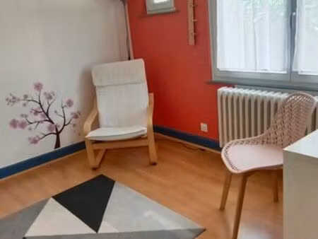 bureau meublé au sein d'un espace pluridisciplinaire