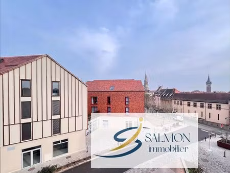 local commercial 142 m²