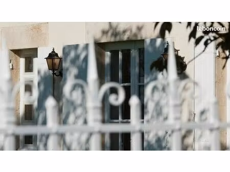 terrain 9 pièces 550 m²