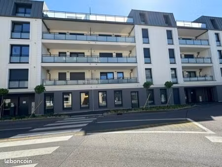 local commercial 56 m²