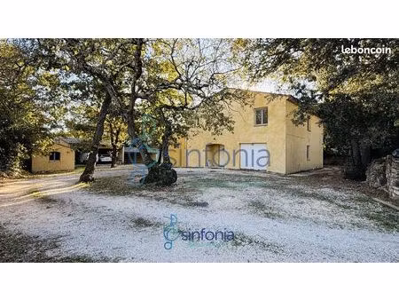 maison 7 pièces 181 m²