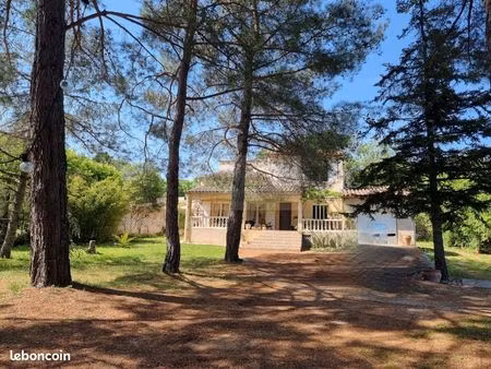 villa 5 pièces 144 m²