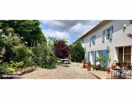 propriété 12 pièces 262 m²