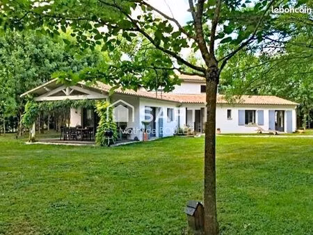 propriété 7 pièces 173 m²