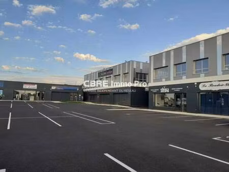 local commercial à louer