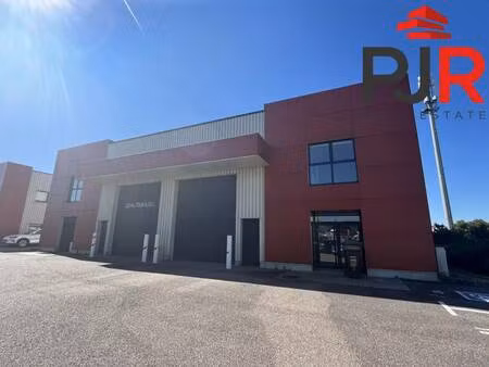 local d'activités à louer