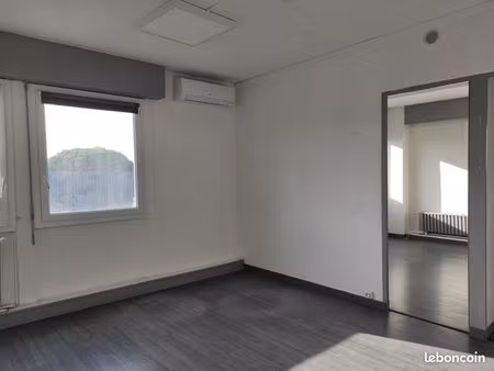bureaux 36 m² artigues pres bordeaux