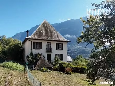 appartement 8 pièces 92 m²