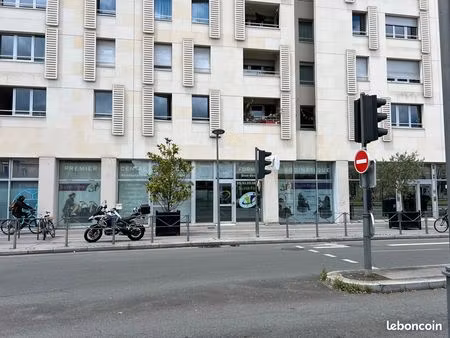local commercial 155 m2  bureaux   avenue thiers bordeaux