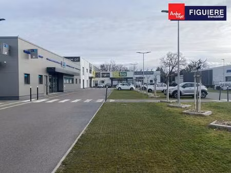 local commercial à louer