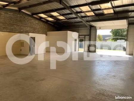 local d'activité 600 m²