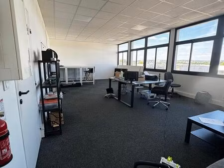 bureau à louer – cession de bail 3/6/9 – seulement 656 ht/mois charges incluses