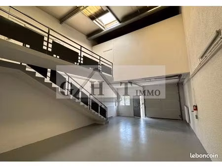 local industriel 130 m²